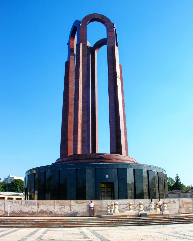 Photo: The Carol Park Mausoleum in Bucharest - Earth's Attractions ...