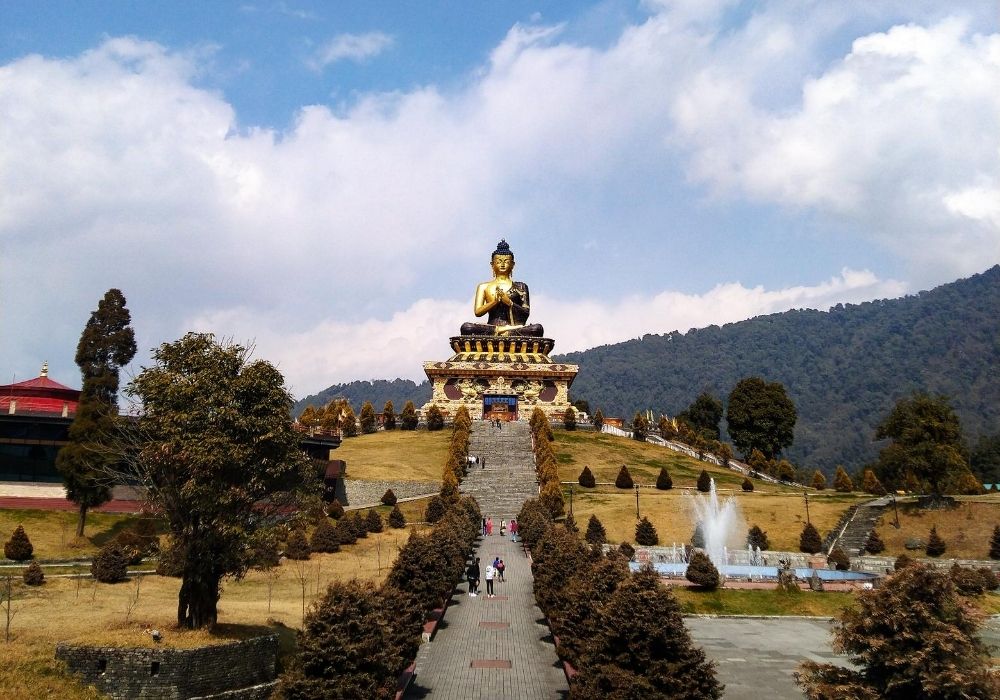 Buddha Park, Ravangla should be on your Sikkim itinerary. Discover how to spend 10 days in Sikkim, India from this article